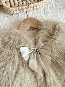 LMoss Kids Young Girl Woven Solid Kids Color Faux Fur Bow Casual Winter Jacket - White - View 4