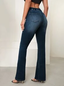 Selenza 女款不對稱腰線休閒喇叭牛仔褲 - 深色水洗藍 - 查看 3