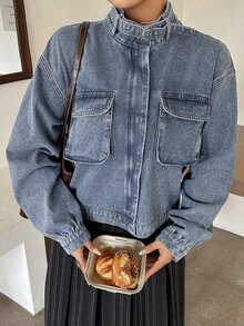 Dazy Plus Jaket Denim Vintage dengan Resleting Depan, Kantong Longgar, Kerah Tegak, Lengan Panjang, Cocok untuk Musim Semi, Musim Panas, dan Musim Gugur. - Medium Wash - View 9