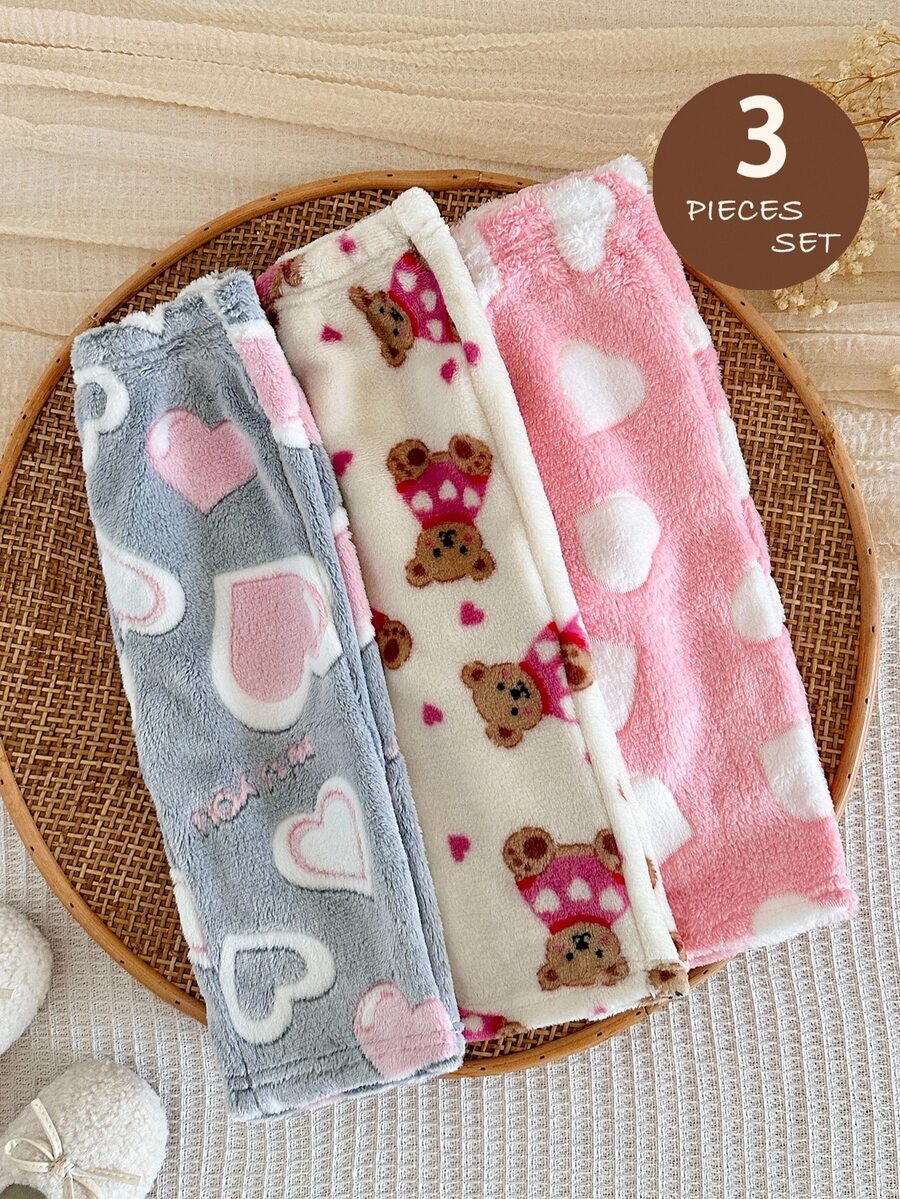 LMoss Kids طقم 3 قطع للبنات الرضع محبوك بنقشة قلب ودب لطيف مع بنطلون طويل من الفرو الصناعي - متعدد الألوان - مشاهدة 1
