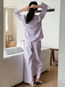 DAZY 條紋紋理布料刺繡波浪領花瓣袖女款睡衣套裝 - 淡紫色 - 查看 2
