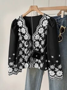 Muvela 女款休閒度假風花卉刺繡前綁帶上衣 - 黑色 - 查看 5