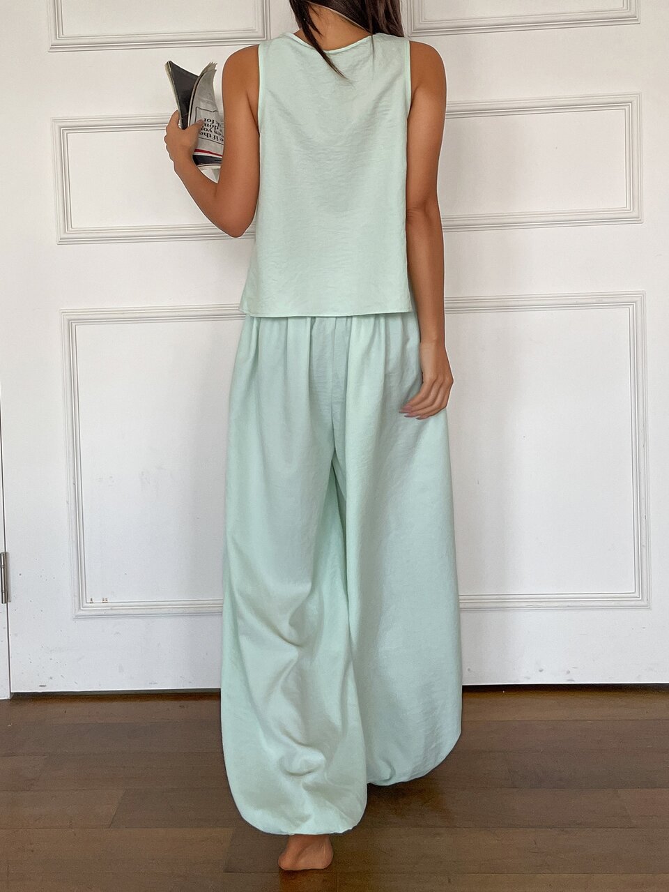 Women's Contrast Lace Tank Top And Lantern Pants Pajama Set