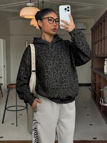 復古學院風美式豹紋，青少年女孩休閒極簡寬鬆舒適無刷毛連帽衛衣，適合秋冬日常穿著 - 白色 - 查看 4