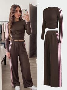 SHEIN Teen Girls Spring Autumn Brown Knitted Textured Fitted Ruched Crew Neck Pink Ribbon Trim Long Sleeve T-Shirt And Wide Leg Pants 2 Pieces Set, Suitable For Autumn Winter Layering - Brown - View 1