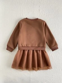 SHEIN Playful Pals 女童獨特鉤編愛心拼接套頭洋裝，粉色網紗下擺，甜美可愛時尚秋季愛心造型洋裝 - 棕色 - 查看 2