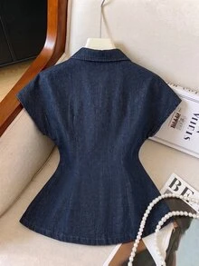 GlowEve Jaket Denim Wanita dengan Gesper Logam untuk Aktivitas Sehari-hari - Biru - View 2