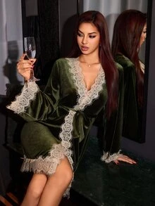 SilkySpell رداء نسائي مريح فضفاض من الدانتيل والقطيفة الأخضر بتصميم مرقع - أخضر - مشاهدة 5