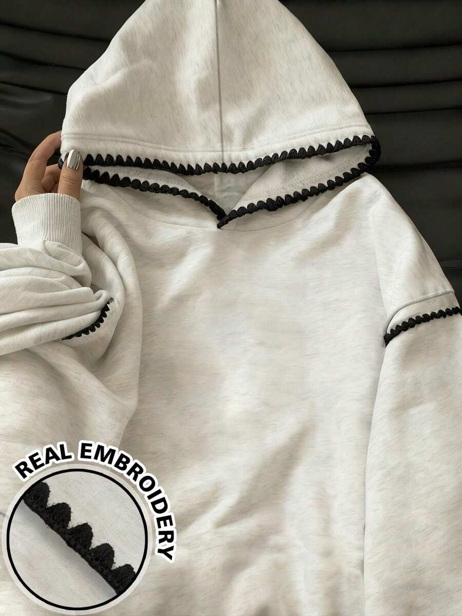 SHEIN 青少年女孩淺灰色連帽衛衣,黑色波浪邊飾,寬鬆落肩長袖套頭衛衣,時尚休閒款,適合春秋校園與日常穿著 - 淺灰色 - 查看 1