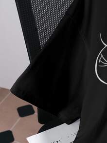 LOONEY TUNES X SHEIN Áo thun nam cổ tròn tay ngắn in chữ và hoạt hình phong cách thường ngày - trắng - Xem 5