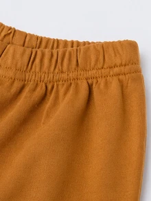 SHEIN 2件組新生兒運動衫套裝，焦糖色嬰兒兩件套，復古可愛卡通上衣配肩部按扣，絨毛泰迪熊貼布繡配精緻蝴蝶結，同色系收口長褲，寬鬆舒適可愛時尚俏皮修身長袖運動衫休閒嬰兒服 - 棕色 - 查看 7