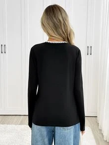 Easowa 女款V領撞色刺繡飾邊套頭T恤，95%可追溯棉布料，休閒寬鬆優雅通勤老錢風，秋冬款 - 黑色 - 查看 6
