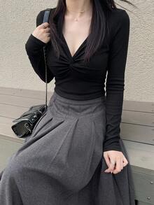 DAZY 女款純色V領百褶休閒百搭日常穿搭T恤 秋季 - 黑色 - 查看 12