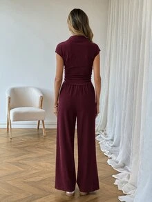 SHEIN LUNE 休閒女款 Polo 領短袖上衣與長褲 2 件套裝 - 酒紅色 - 查看 2
