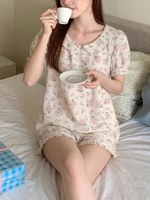 DAZY Women's Floral Print Top And Shorts Cute Pajama Set - Beige - View 1