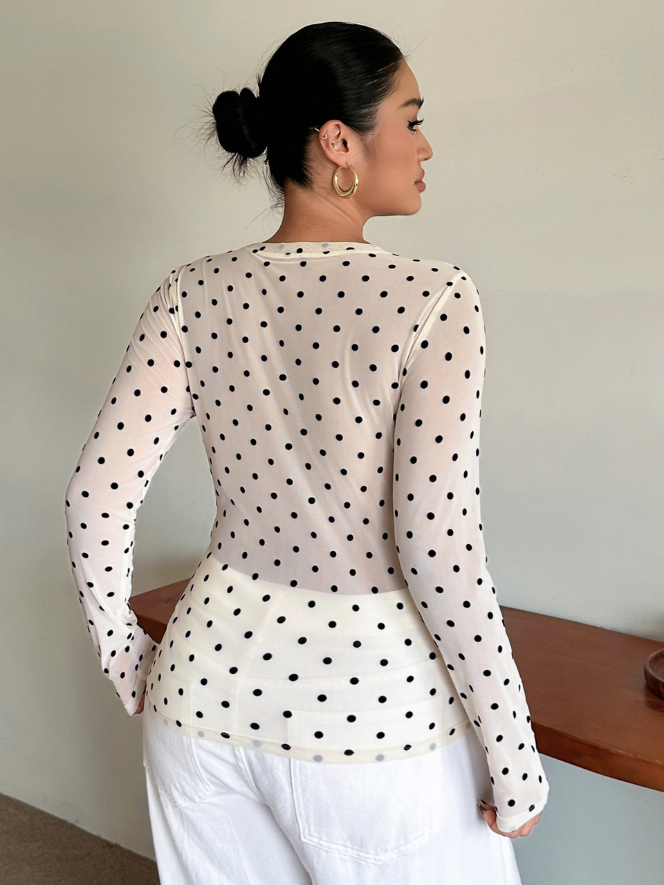 Plus Size Women Letter Print Polka Dot Fitted Versatile Base Layer Skin-Like T-Shirt, Spring/Autumn New Style