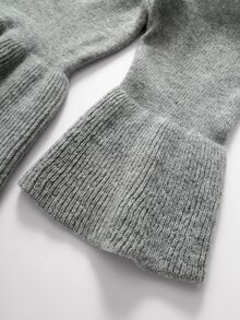 GlowEve CURVE Cardigan Rajut Leher V dengan Simpul Pita. Trim Kontras. Sweater Cardigan Ukuran Besar Gaya Romantis Prancis - Light Grey - View 7