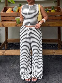 Muchica Setelan 2 Potong Ukuran Plus Motif Garis-Garis Blok Warna dengan Kancing dan Celana Longgar Bertali Pinggang - Light Grey - View 3
