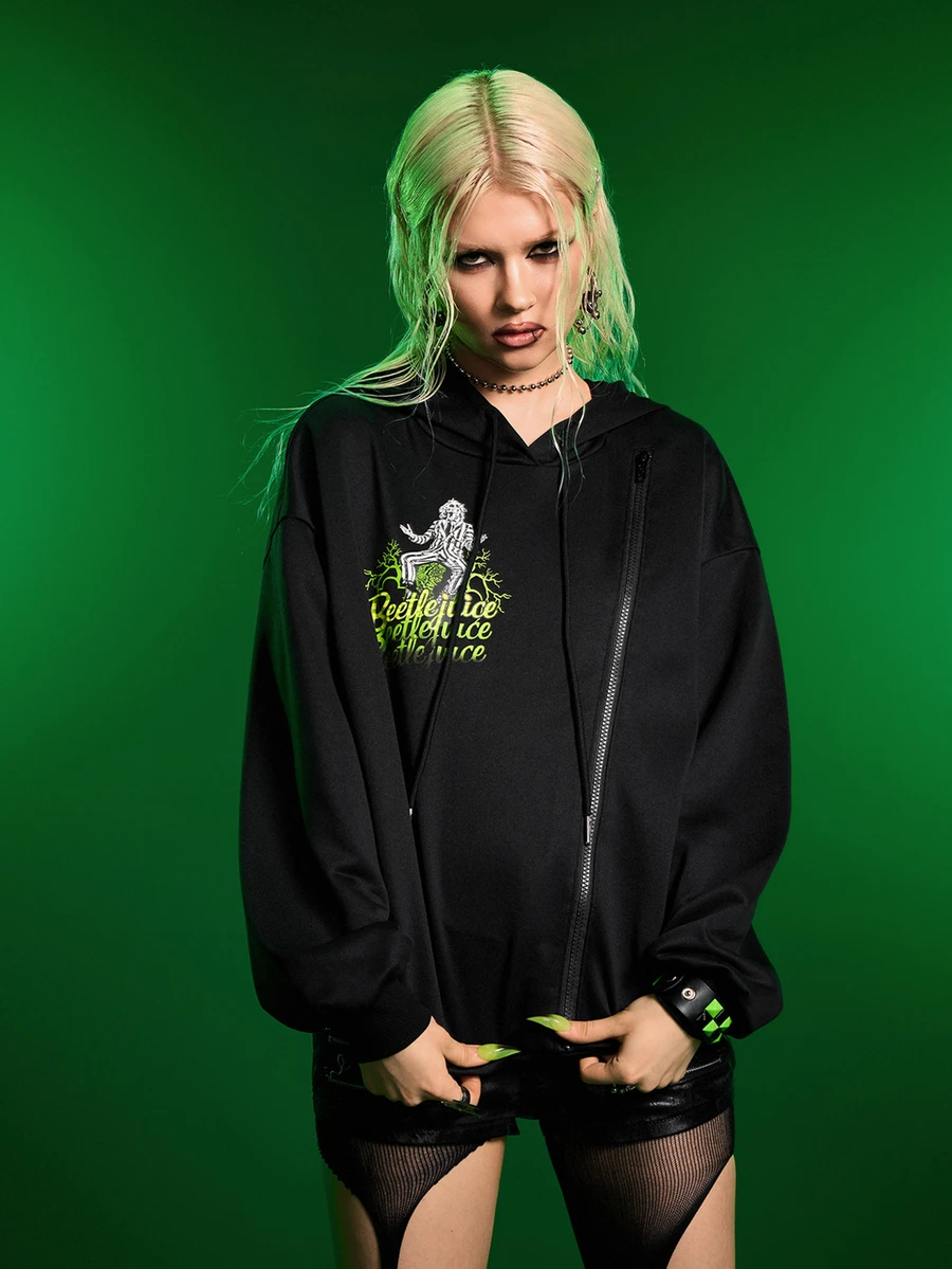 Beetlejuice X SHEIN Women's Fashion Zipper Letter Print Long Sleeve Hooded Sweatshirt - Black - View 1