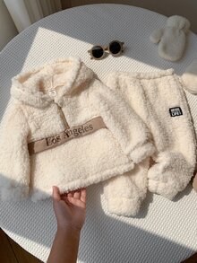 SHEIN 男嬰可愛休閒秋冬米色毛絨連帽衛衣與鬆緊腰長褲套裝 - 彩色 - 查看 1