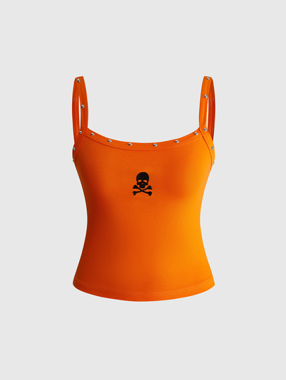 Grunge Punk Sommer-Outfit, figurbetontes Tanktop im Dark-Punk-Metal-Stil mit Nieten und Totenkopf-Stickerei