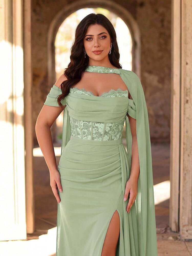 Glamrae فستان سهرة أنيق للنساء بمقاسات كبيرة مع تصميم دانتيل مرقع وكسرات وفتحة جانبية وتصميم ضيق الخصر - أخضر - مشاهدة 4