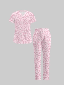 TaskEZ Scrub Uniform Set, Vintage Pink Leopard Print Pattern, Suitable For Pet Hospital, Work Commute - Multicolor - View 6