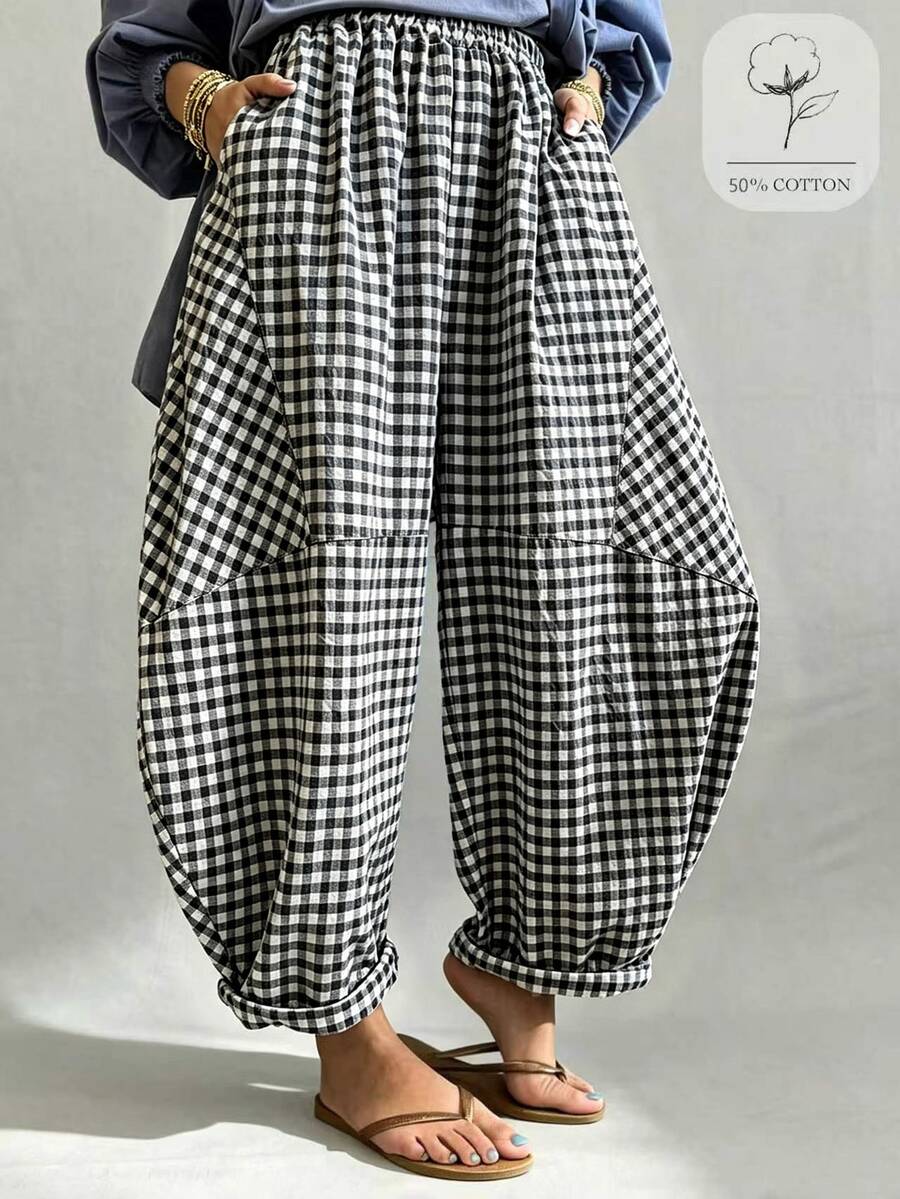 SHEIN Women's Summer 2026 New Bohemian Retro Blue Plaid Loose Lantern Balloon Pants, Cropped Length, Cotton Textured Bubble Plaid Fabric; Elastic Waist Design Fits Various Body Types, Loose Lantern Silhouette Casual And Relaxed, Rolled Hem Adds Detail And Layering, Suitable For Daily Outings, Casual Looks, Lazy Vacation, Perfect For Creating A Bohemian Relaxed Atmosphere, Boho Lantern Pants, Plaid Cropped Pants, Comfortable Summer Long Pants - Black and White - View 1