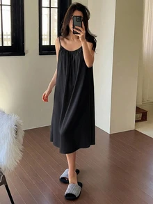 DAZY 夏季極簡風抓褶細肩帶中長洋裝女款居家服 - 藏蓝色 - 查看 5