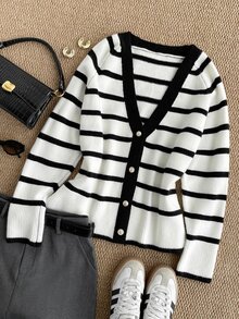 Grovea Jaket Sweater Wanita Ukuran Besar dengan Trim Colorblock Hitam Putih Leher V, Kancing Depan, Elegan, Kasual, Musim Gugur, dan Acara Klub. - Hitam - View 5