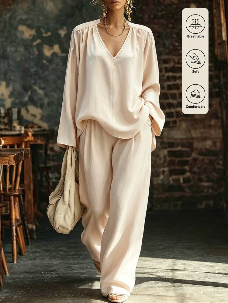 SHEIN 2件組 光澤平滑布料深V領肩部抓褶寬鬆七分寬袖短版上衣，搭配同款高腰垂墜拖地寬腿長褲 - 杏色 - 查看 2
