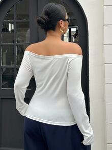 Betty Boop x DAZY Curve Plus Size Letter Print Cold Shoulder Fitted Long Sleeve White Sexy Top T-Shirt Fall Graphic Tees - White - View 2
