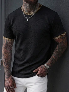 Manfinity Homme Camiseta de hombre de punto jacquard de unicolor con textura, cuello y puños negros, estampado de leopardo y acanalada - Negro - Ver 1