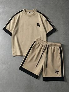 Manfinity Homme 男士短袖圓領T恤套裝，寬鬆版型，男士拼色圓領短袖休閒T恤與抽繩腰短褲套裝，棕色與杏色拼色男士T恤套裝，時尚NY字母印花，老錢風，日常休閒，週末出遊，戶外活動，旅行探險，輕鬆工作環境或半正式場合，適合作為男友/丈夫的禮物，週年/生日派對，夏季度假婚禮，春夏時尚套裝 - 卡其色 - 查看 3