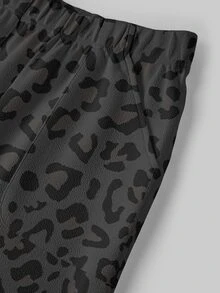 TaskEZ Scrub Set With Retro Contrast Color Leopard Print, Suitable For Work, Commuting, Pet Hospital And Other Occasions. - Multicolor - View 8