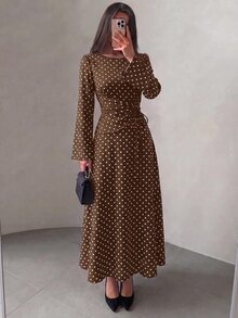 Modelyn 春秋法式通勤優雅波點收腰百褶抽繩喇叭袖長洋裝女款 - 咖啡 - 查看 6