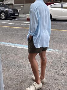 Neovey 男士純色長袖單排扣口袋休閒襯衫 - 藍色 - 查看 2