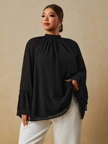 Travachic Blus Elegan Wanita Ukuran Besar Warna Polos Kerah Tegak Berlipit Lengan Lonceng - Hitam - View 4
