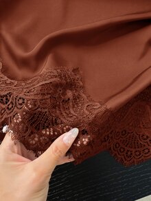 Muvela Women's Lace Patchwork Pleated Satin Mini Skirt - Red - View 4