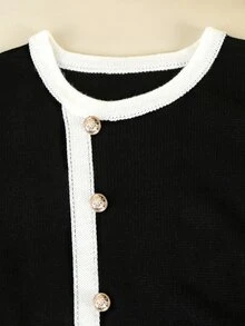 GlowEve Gaun Wanita Klasik Hitam & Putih Colorblock Leher Bulat Panjang Sedang Desain Kancing Cantik dengan Sabuk Bodycon Lengan Panjang Slimfit, Musim Gugur/Dingin - Hitam - View 6