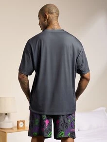 JOKER X SHEIN Men's Cartoon Print Short Sleeve Top & Shorts Loungewear Set - Dark Grey - View 2