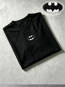 BATMAN X SHEIN Manfinity EMRG 男士圓領休閒百搭日常穿著短袖T恤 - 黑色 - 查看 3