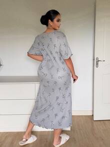 Napfluff CURVE Napfluff CURVE Plus Size Women's Short Sleeve Nightgown With Heart Print And Bow Decor Collar - Grey - View 2