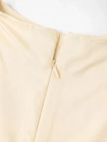 SHEIN Clasi 女款優雅通勤純色收腰上衣與紮染印花裙 2 件套 - 卡其色 - 查看 5