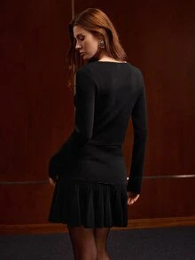 MOTF PREMIUM WOMEN'S METAL BUCKLE DECOR FITTED CROPPED SWEATER AND SKIRT 2 PIECES SET - Black - View 4