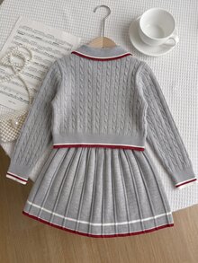 SHEIN Girls' Autumn Preppy Embroidered Turn-Down Collar Cable Knit Sweater & Contrast Trim Pleated Skirt 2 Pieces Set - Light Grey - View 2