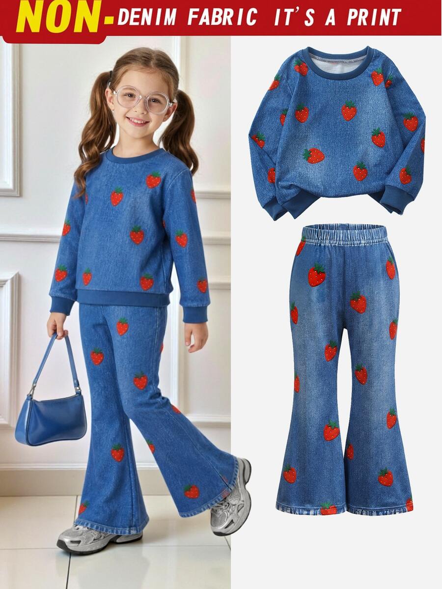 SHEIN Elladie kids 女童 2 件組草莓印花仿牛仔休閒套裝,包含運動衫 + 喇叭褲,兒童春夏秋冬休閒套裝 - 藍色 - 查看 1