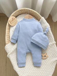 SHEIN Baby Boy Blue Soft Comfortable Cotton Ribbed Fabric Long Sleeve Front Opening Romper + Hat Set, Suitable For Daily Wear And Outings - Blue - View 2