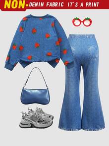 SHEIN Elladie kids 女童 2 件組草莓印花仿牛仔休閒套裝，包含運動衫 + 喇叭褲，兒童春夏秋冬休閒套裝 - 藍色 - 查看 2