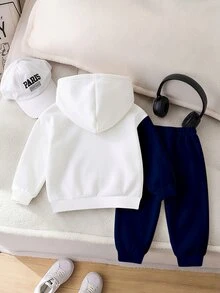 2件組兒童騎士圖案印花抓絨運動衫套裝，皇家藍配色，皇家藍兒童休閒時尚經典騎士印花抓絨連帽衫與運動長褲套裝，適合運動戶外休閒、返校季，適用秋冬 - 彩色 - 查看 2